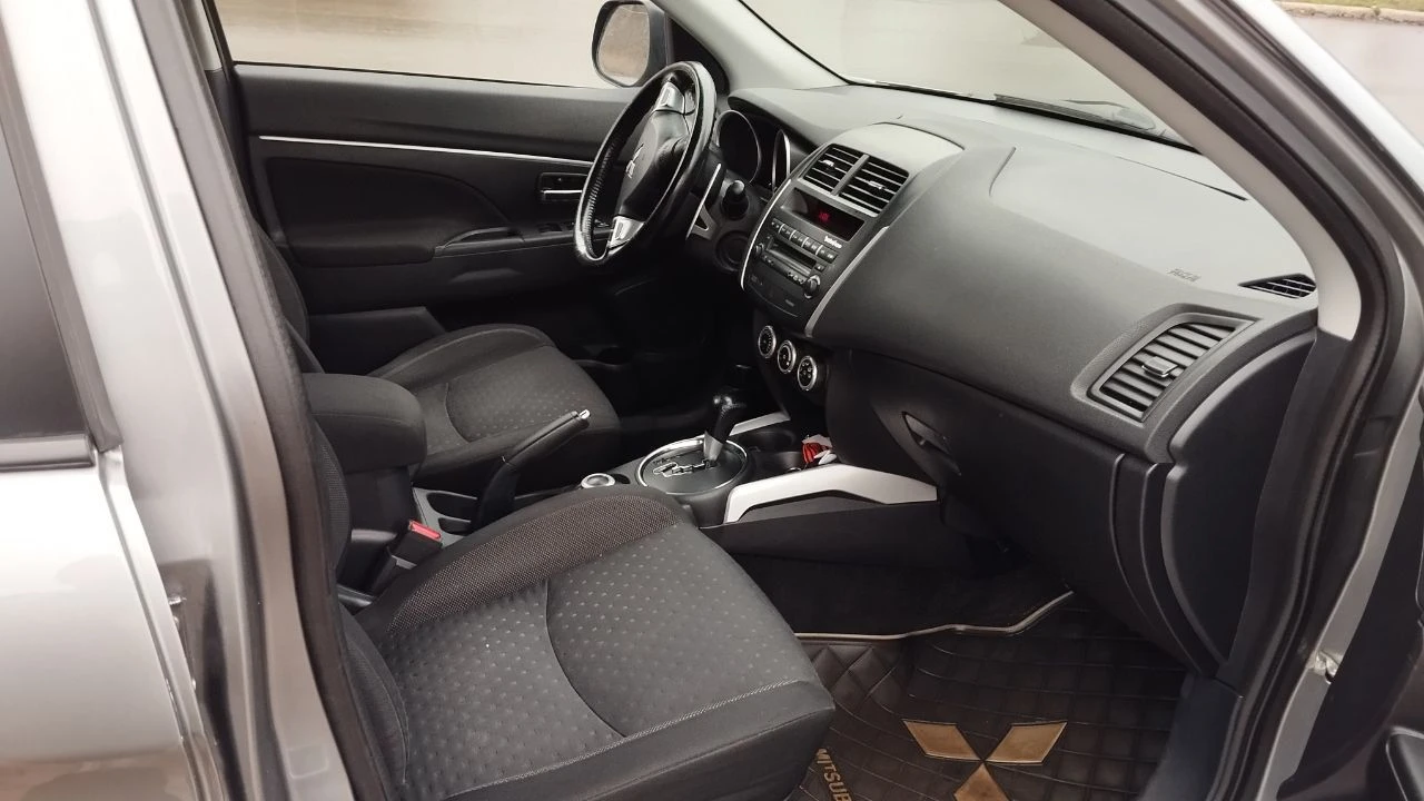 Продам митсубиси аутлендер спорт(asx) 2011 года выпуска, двс 2.0л бензин 150 л. с. , кпп вариатор полный привод, 145000 км пробега. авто в отличном состоянии. автомобиль технически полностью исправен как походовой, так и по двигателю и коробке, без нареканий. масло в двигателе и коробке недавно менялось, аккумулятор новый. из опций: кондиционер, панорамная крыша, безключевой доступ, мультируль, подогрев сидений, датчик дождя, датчик света, датчик давления в шинах. цена 1060000 рублей, хороший торг. телефон +79495614068. - фотография - 2