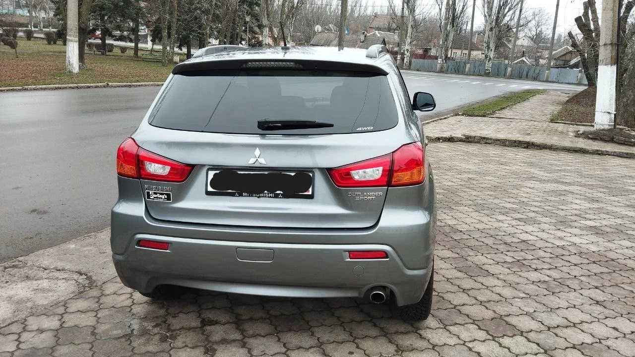 Продам митсубиси аутлендер спорт(asx) 2011 года выпуска, двс 2.0л бензин 150 л. с. , кпп вариатор полный привод, 145000 км пробега. авто в отличном состоянии. автомобиль технически полностью исправен как походовой, так и по двигателю и коробке, без нареканий. масло в двигателе и коробке недавно менялось, аккумулятор новый. из опций: кондиционер, панорамная крыша, безключевой доступ, мультируль, подогрев сидений, датчик дождя, датчик света, датчик давления в шинах. цена 1060000 рублей, хороший торг. телефон +79495614068. - фотография - 6