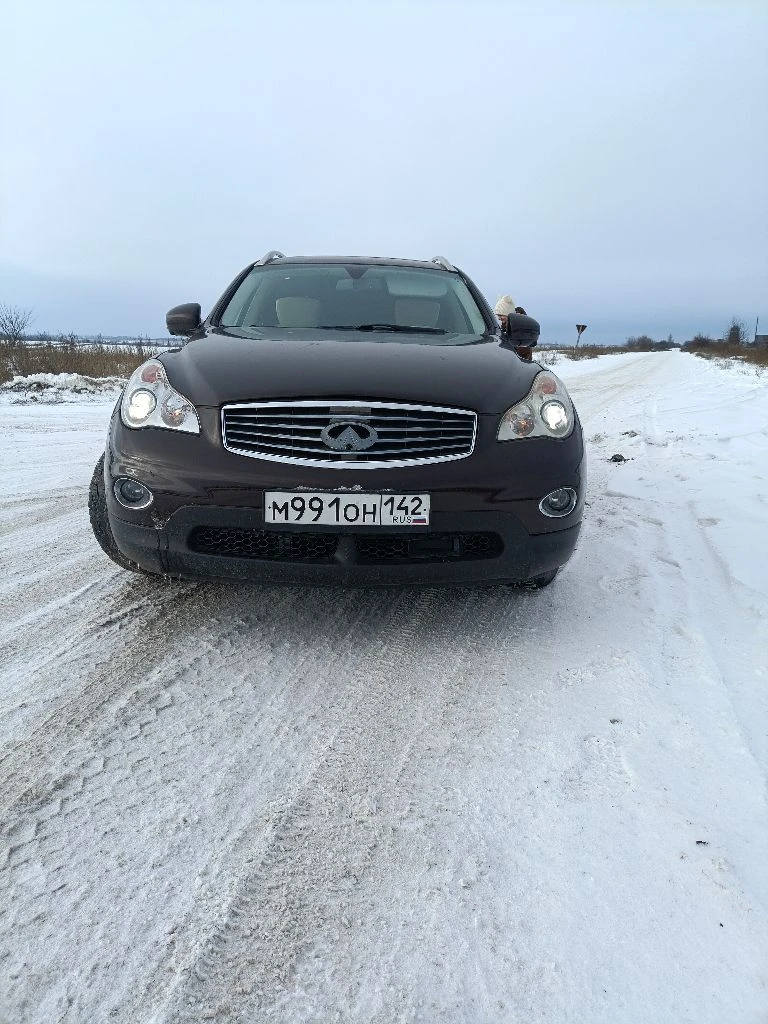 Продам infiniti ex35 elit 2007 год, на акпп, полный привод! мотор и акпп без нареканий. лкп близко к идеалу, салон на 5+. автомобиль юридически чист, любые проверки. цена 1250000 торг строго при осмотре, перекуры лесом. +79494132909 - фотография - 3