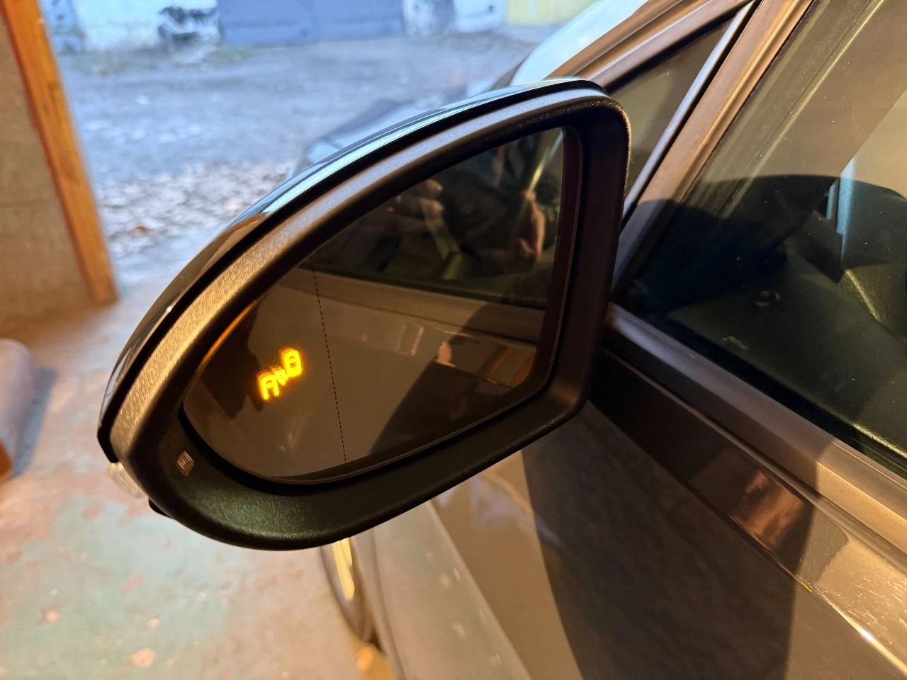 Volkswagen golf 7 (рестайлинг)1.6 tdi 2019 года из германии без пробега по рф цена: 2 000 000 руб. контактный телефон: ☎️+7 949 501 91 02☎️ пробег 232 000 км. коробка передач: механическая привод передний место осмотра: донецк автомобиль на рф учете автомобиль комплектации iq. drive оснащен автоматической парковкой, парктрониками 360, ассистентом контроля слепых зон, auto hold, системой start-stop, автоматический дальний свет, адаптивный круиз контроль, движение в полосе, экстренное торможение, проекция iq. drive, цифровая приборная панель, car play, подогрев сидений, датчики давления шин, хром пакет и т. д. автомобиль полностью в родной краске (включая бампера), очень экономичный, полностью обслужен (заменен комплект грм, помпа, ремень масляного насоса, сальник коленвала, ремень и ролик генератора, залит антифриз febi g13, масло двигателя motul, масло в коробке febi, поменяны все фильтра, поставлены проставки 2 см перед и зад, сделан развал схождения). экология на месте всё работает. - фотография - 13