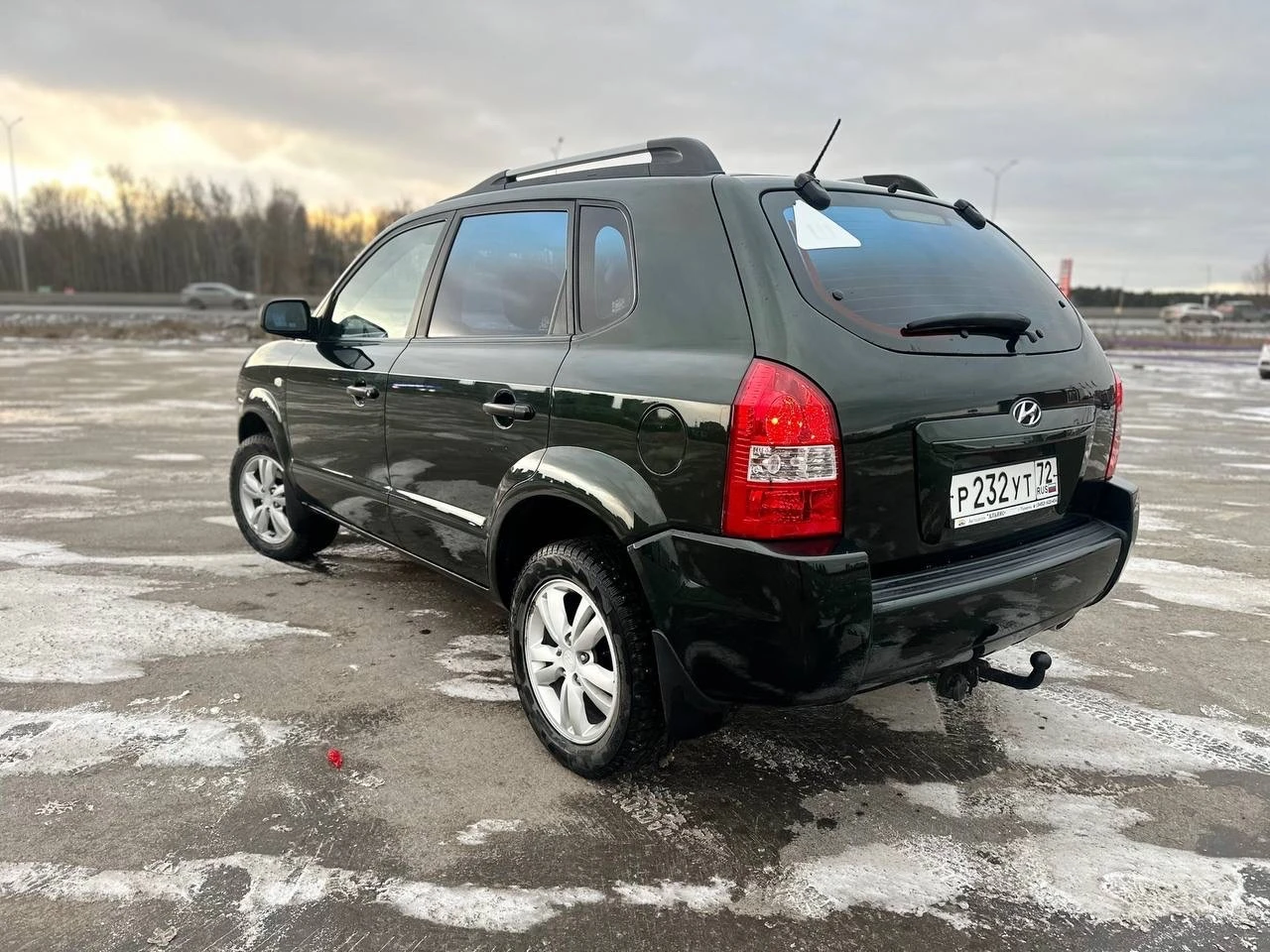 Продам hyundai tucson 2008 года в отличном состоянии. пэп, гур, кондиционер, резина летняя на литье, и зимняя на литье. полностью обслужена, заказ-наряды имеются. вложений не требует. телефон: +79495925815 / +79827796298 - фотография - 7