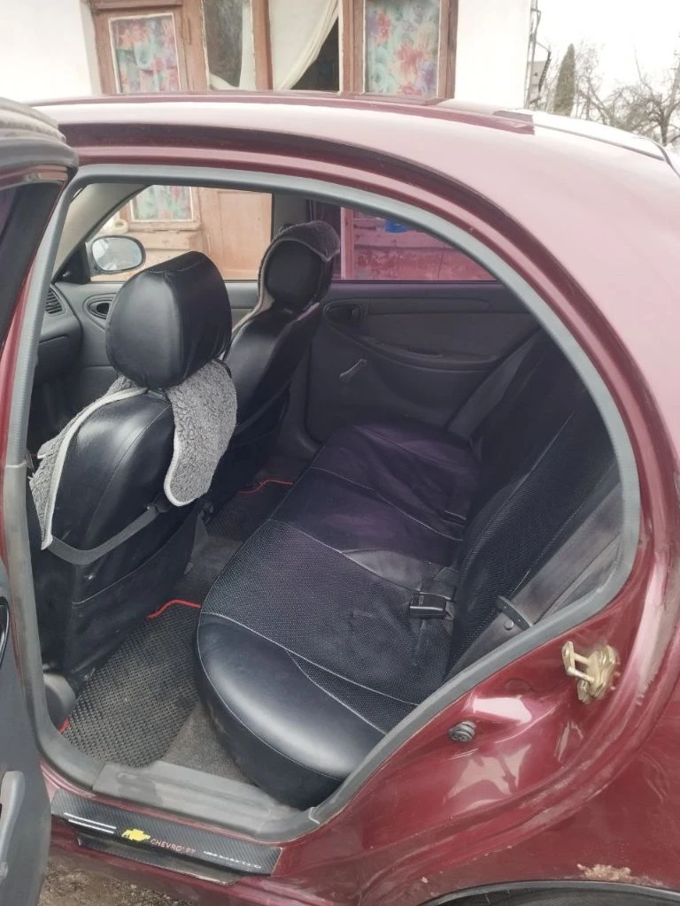 Chevrolet lanos 2009, седан. пробег 205 000 км. надёжный мотор 1.5 мт, заводится легко, работает ровно. кпп — механика, все передачи включаются чётко. в комплектации гур, кондиционер, электростеклоподъёмники. салон в отличном состоянии. ходовая полностью перебрана, едет уверенно. по кузову есть небольшие нюансы (все подробности при осмотре или по телефону). +79494497737 алексей - фотография - 4