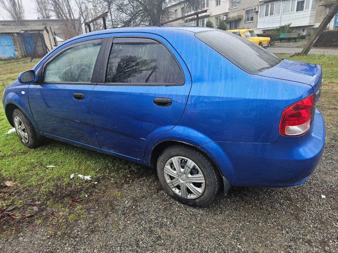 Шевроле авео,2006г 1.5л, пробег 178000 км, состояние среднее, механика,320т. р. есть торг. осмотр в старобешево. +79493290856 - фотография - 3