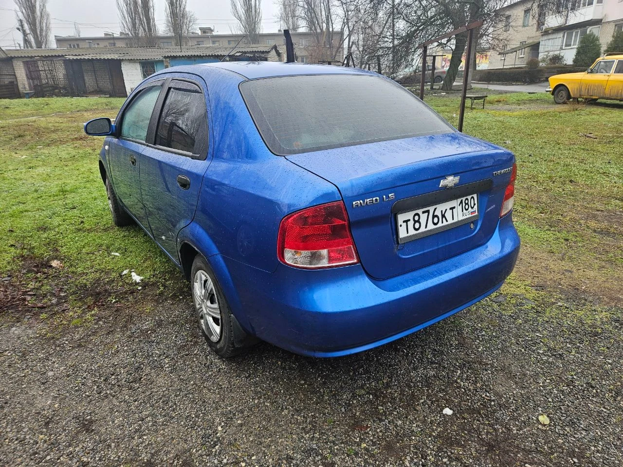 Шевроле авео,2006г 1.5л, пробег 178000 км, состояние среднее, механика,320т. р. есть торг. осмотр в старобешево. +79493290856 - фотография - 2