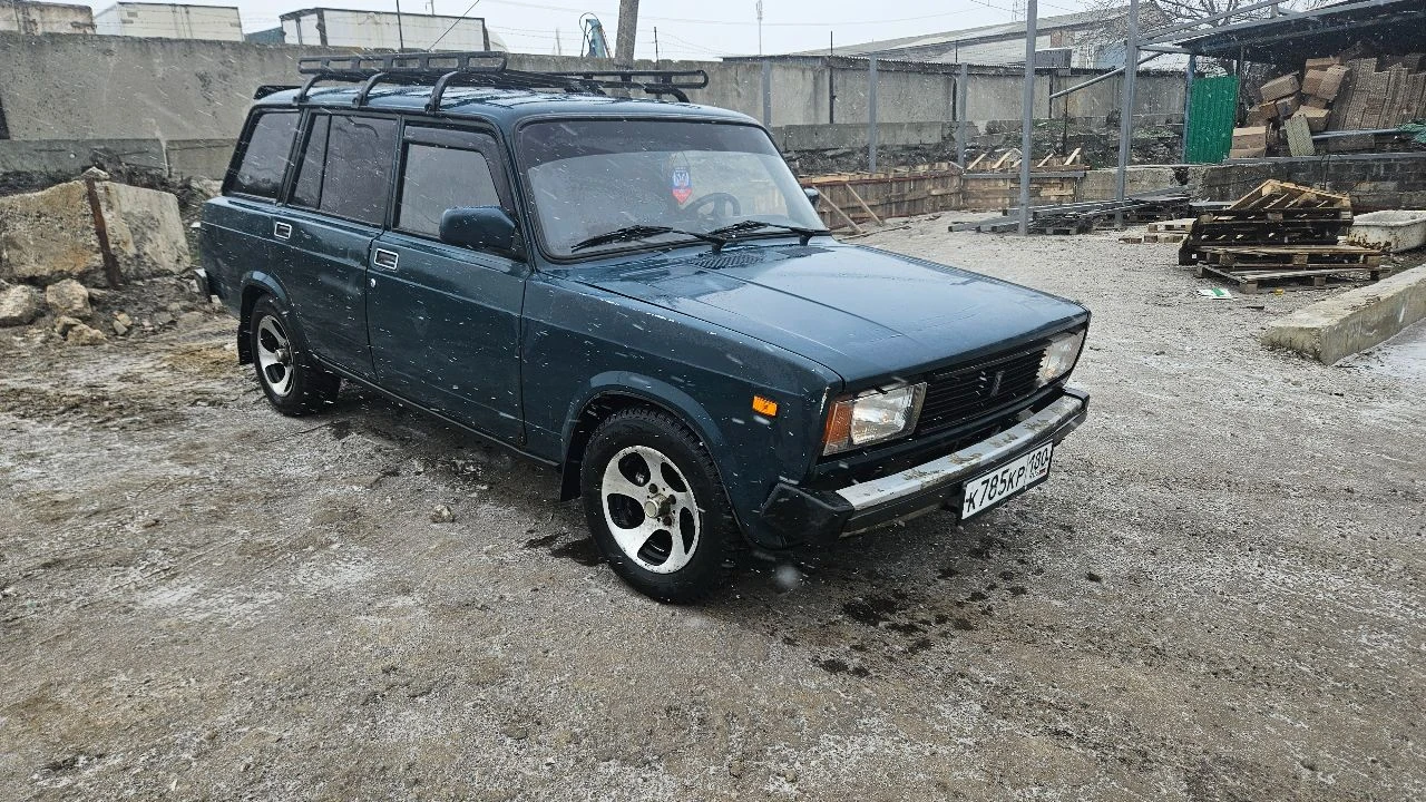 Ваз 2104,газ-бензин, фаркоп, по кузову нюансы есть, жоки в порядке. торг +7949 824 98 15 - фотография