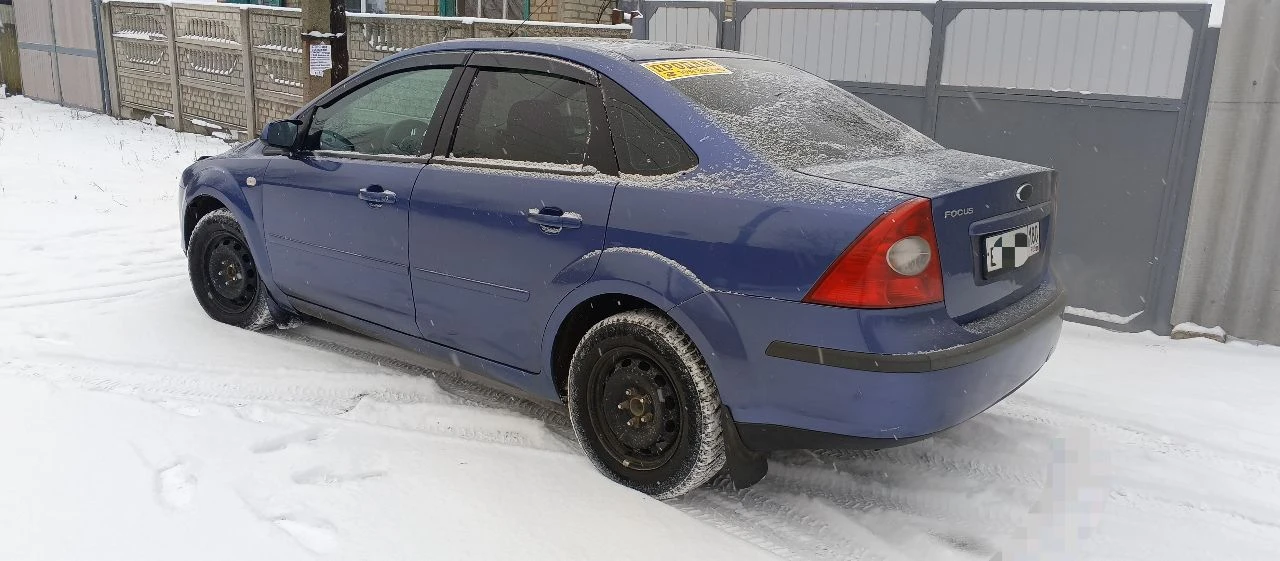 Продам ford focus 2 2006 года. объём двигателя 1.8 (125 л. с. ) бензин 262500 пробег 2 комплекта резины. двигатель не дымит, не троит. ходовая не гремит, не стучит, никуда не тянет! по электрике все работает все исправно, подогревы сидений работают, элек. зеркала, 2 стеклоподъемника. андроид экран, хорошее звучание музыки. документы кристально чистые, без запретов, без штрафов, переоформление без проблем. цена: 530 000. торг. г. горловка вопросы по телефону: +79493286625 (теграмм, макс). - фотография - 3