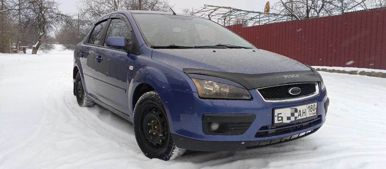 Продам ford focus 2 2006 года. объём двигателя 1.8 (125 л. с. ) бензин 262500 пробег 2 комплекта рез... - фотография