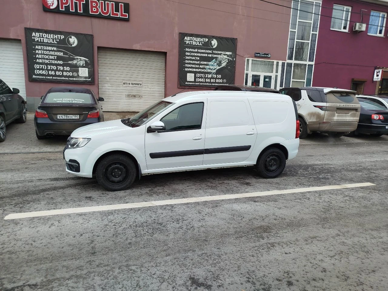 Lada largus отличное состояние, кондиционер, подогрев зеркал и сидений, электро регулировка зеркал,... - фотография