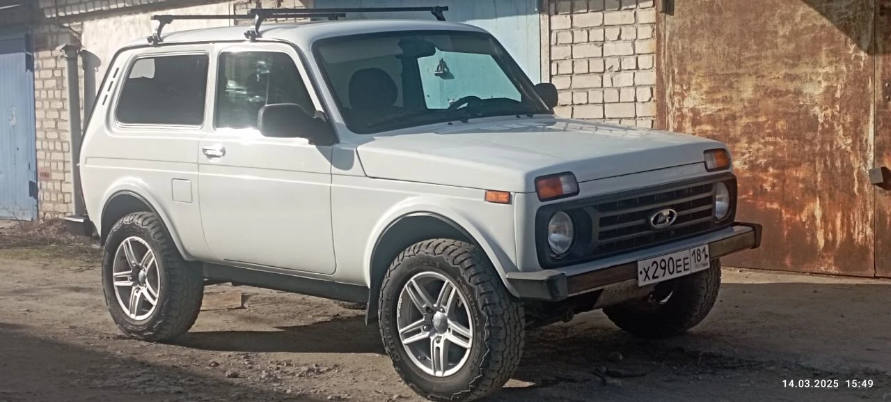 Продам ниву 212140 2014 год от хозяина, инжектор 550тр +79595114282 луганск - фотография - 4