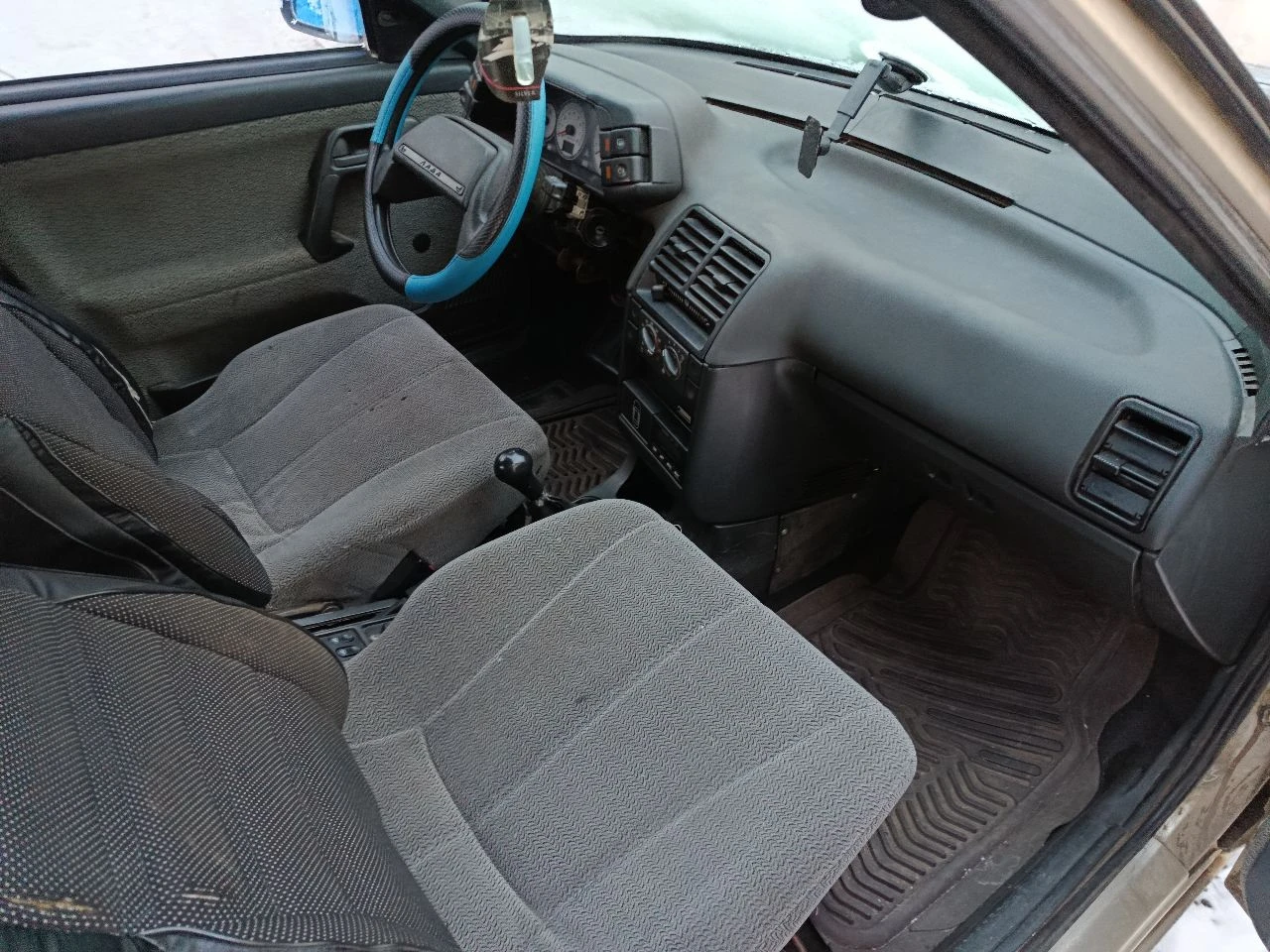 Ваз-2111 2001г, на полном ходу по кузову есть недостатки но не критично переоформление учет 180 двигатель 1.5 8кл цена 170000 торг тел:+7 949 510 74 03 или телеграм +7 989 832 09 37 - фотография - 3