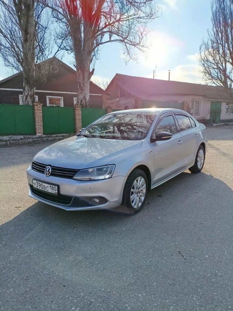 Volkswagen jetta, 2013 года в комплектации soshi edition, в отличном состоянии. пробег 212тыс. мотор... - фотография