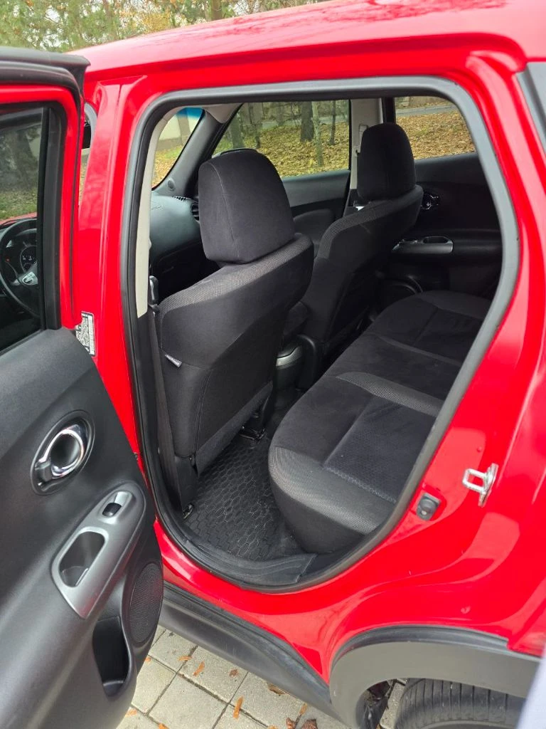 Nissan juke 2016 год, рестайлинг. мотор 1.6 турбо,190 л. сил. полный привод( подключаемый, авто, и только передний) пробег 115 000 км. машина в отличном состоянии. стоит надежный вариатор, ресурс большой лёд фары перед и зад. в линзах ксенон, освещение отличное. установлена андроид магнитола, улучшена музыка бесключевой доступ, старт-стоп, камера заднего хода, люк, серворуль, сигнализация с автозапуском и управлением с приложения на телефоне, климат контроль. ... один хозяин. пробег родной. донецк. цена 1 340 000💥💥 рублей торг возможен обмен. .. +79494596510 - фотография - 7