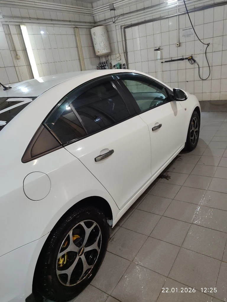 Продам шевроле круз. состояние хорошее. есть мелкие недочёты. на езду не влияет. - фотография - 6