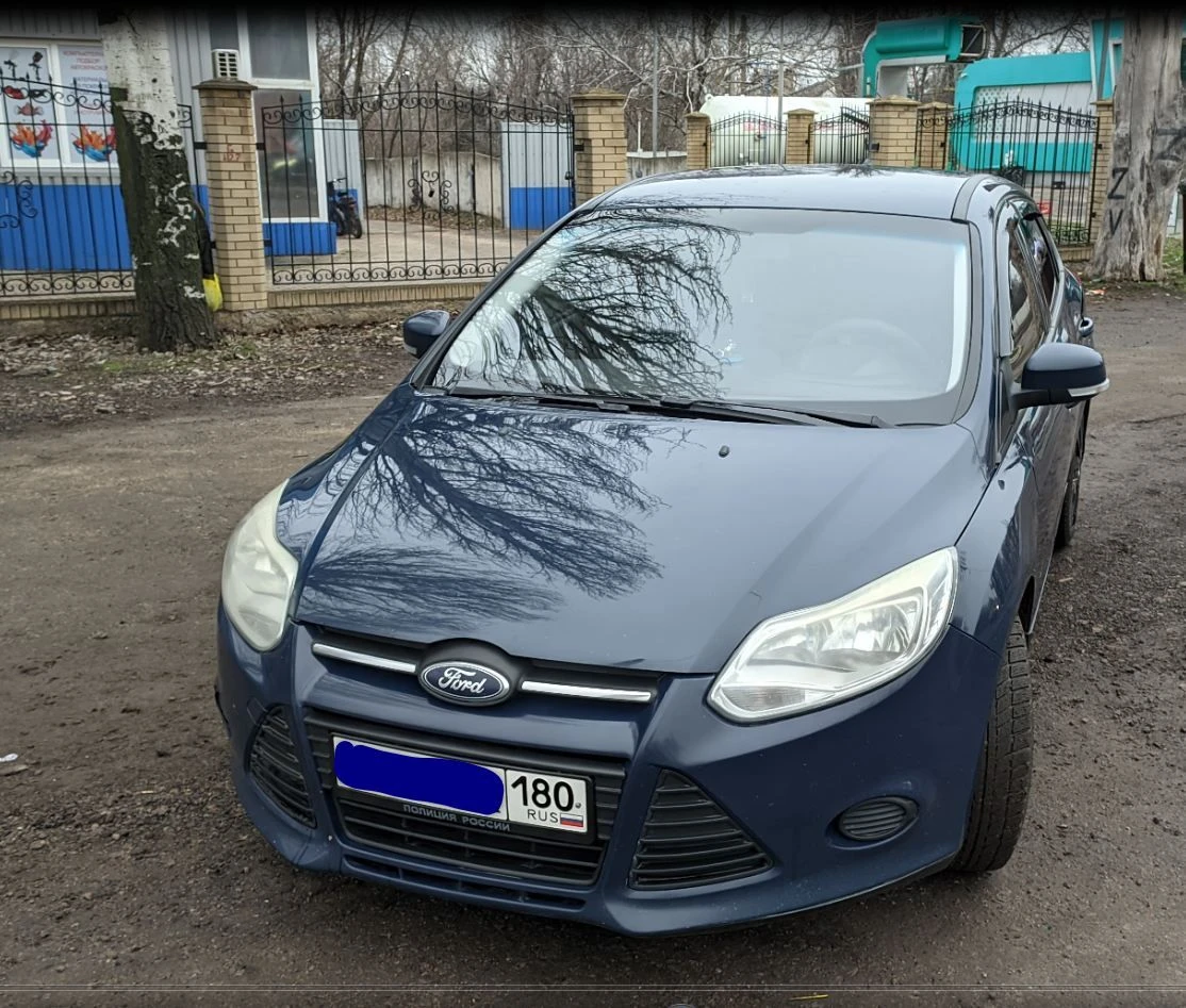 Горловка. продается ford fokus 2014 г. в. двигатель: 1,6 (125 л. с.) коробка передач :механическая тип топлива:бензин автомобиль в родном окрасе, двигатель и коробка передач в отличном состоянии (новые), пробег оригинальный, все документы в порядке. салон чист и опрятен, как новый. автомобиль полностью обслужен и готов к эксплуатации. зеркальный номер в подарок. не упустите возможность приобрести надежный и экономичный автомобиль. все заинтересованные могут связаться для дополнительных вопросов и осмотра. цена: 900000 тел. +7(949) 427-29-91 - фотография - 9