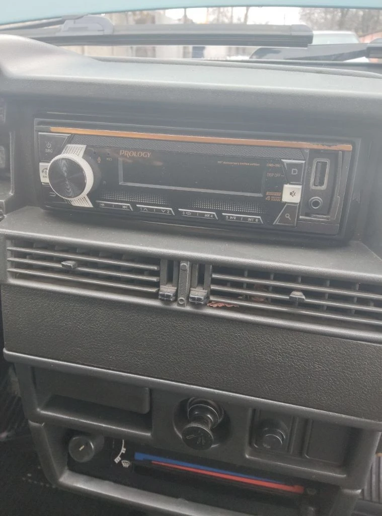 Ваз 21099,инжектор, евро 3,пробег 219 000,кап. рем. двиг. был на 185500 км. кузов в родном металле, сварки не требует. присутствуют рыжики. ходовая и тормозная часть перебрана, рулевая рейка заменена. новый аккумулятор, новая резина. цена: 210000руб, торг уместен. все вопросы по телефону +79493395692 артём +79493510677 руслан г. макеевка - фотография - 15