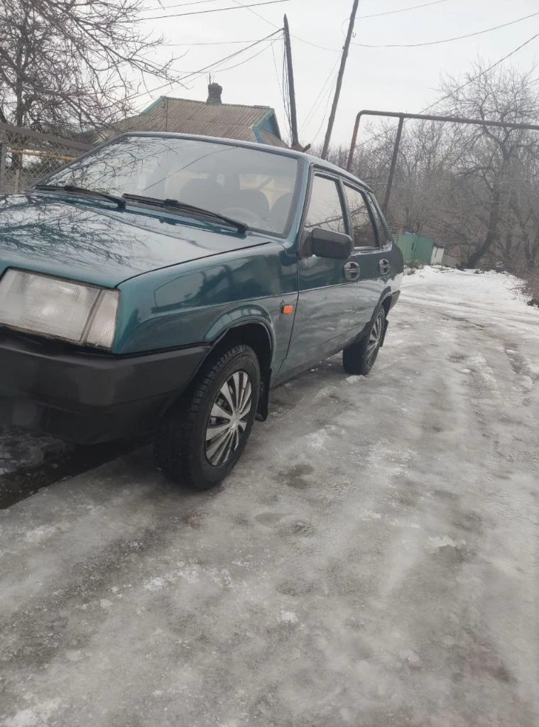 Ваз 21099,инжектор, евро 3,пробег 219 000,кап. рем. двиг. был на 185500 км. кузов в родном металле, сварки не требует. присутствуют рыжики. ходовая и тормозная часть перебрана, рулевая рейка заменена. новый аккумулятор, новая резина. цена: 210000руб, торг уместен. все вопросы по телефону +79493395692 артём +79493510677 руслан г. макеевка - фотография - 5