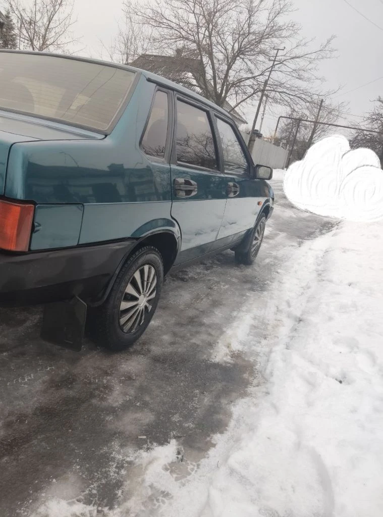 Ваз 21099,инжектор, евро 3,пробег 219 000,кап. рем. двиг. был на 185500 км. кузов в родном металле, сварки не требует. присутствуют рыжики. ходовая и тормозная часть перебрана, рулевая рейка заменена. новый аккумулятор, новая резина. цена: 210000руб, торг уместен. все вопросы по телефону +79493395692 артём +79493510677 руслан г. макеевка - фотография - 4