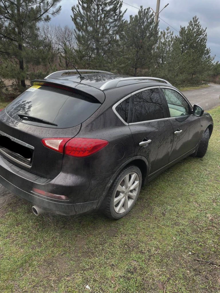 Infiniti ex35 elite 2008 год, 302 л. с, на акпп, мотор и коробка идеал. автомобиль без вложений сел и поехал. мотор шепчит, коробка листает. камеры 360 градусов!г. енакиево цена 1250000 торг строго у капота. +79494132909 - фотография - 2