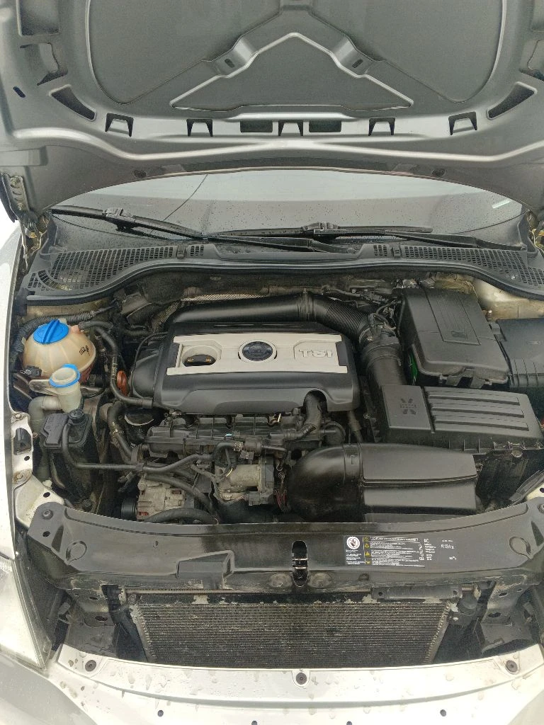 Продам шкоду октавия а5. 2012г. в идеальном состоянии. я хозяин. двигатель1.8 tsi акпп айсин 6-ступ. 152 л. с. пробег 156 тыс. км. мотор, коробка, ходовая все обслужено. опции: подогрев передних сидений, 2х зонный климат контроль, круиз контроль, адаптивный свет, хор. музыка, сигнализация, задний парктроник.2 ключа, 2 комплекта резины, чехлы кожа, сиденья целые под чехлами, установлена защита двигателя, титаны r16. цена 1250000тыс. +торг. другая информация по тел:+79495001387 - фотография - 8