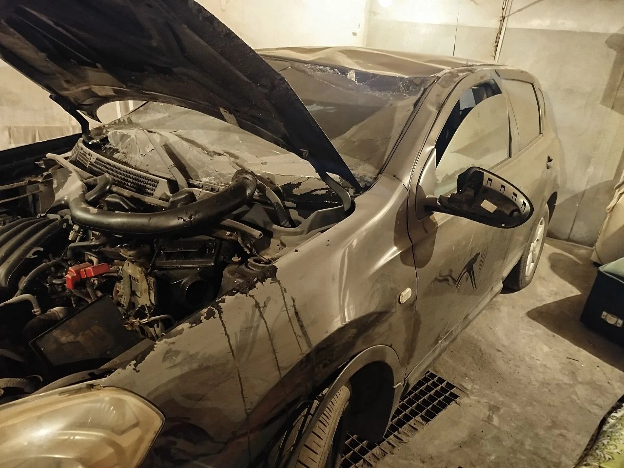 Продам ниссан кашкай 1.6 2008. пробег 190 000.после дтп. цена 450 тыс. с рихтовкой могу помочь. макс... - фотография