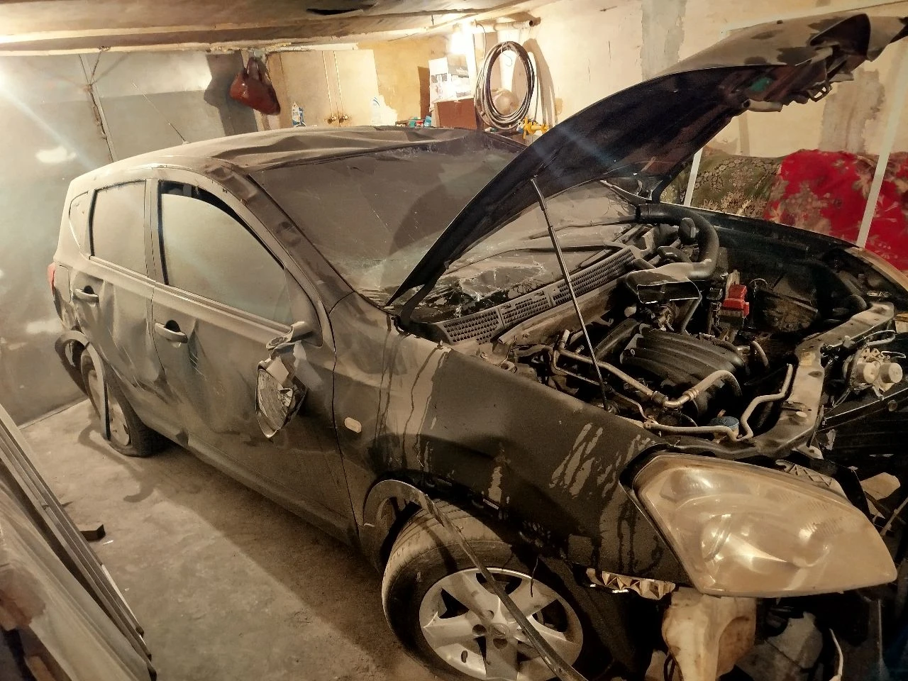 Продам ниссан кашкай 1.6 2008. пробег 190 000.после дтп. цена 450 тыс. с рихтовкой могу помочь. максим +79493595711 или +79496752275(телеграмм и max). макеевка холодная балка. - фотография - 2