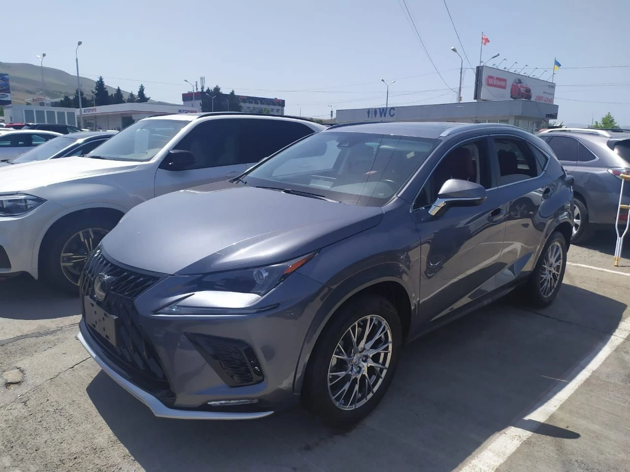 Lexus nx300, минимальный пробег, хорошее состояние, машина в личном пользовании, продаже в связи со сменой авто. +79491417730 - фотография - 9