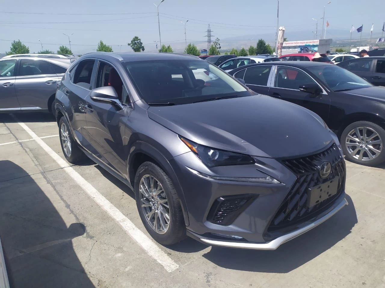 Lexus nx300, минимальный пробег, хорошее состояние, машина в личном пользовании, продаже в связи со... - фотография