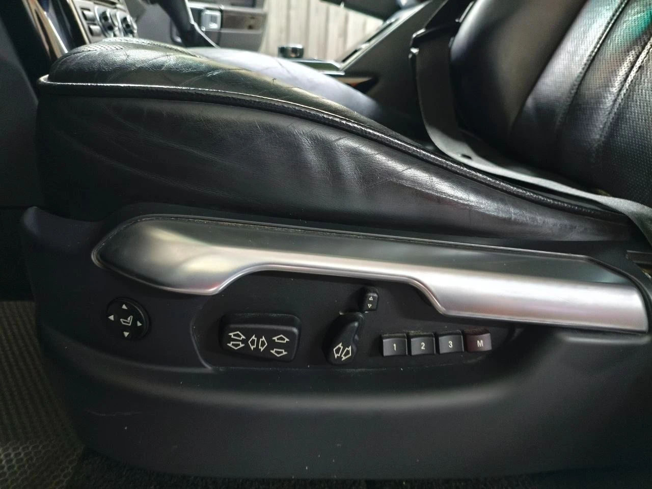 Продается авто марки land rover модель range rover 2009г. выпуска - авто с абсолютно зелёной автотекой, имеющий по птс 3 владельца. автомобили с такой историей, дожившие до наших дней, большая редкость. машина находится в донецке по адресу: ул. артема, 120а. звонить по номеру: +79498446064, дмитрий. - фотография - 6