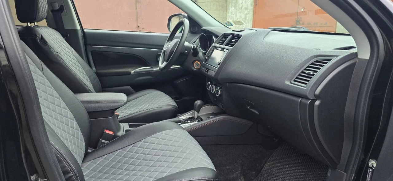 🚘 mitsubishi outlander sport, 2019 2.0 бензин | awd | пробег 48 000 км авто в отличном состоянии, полностью обслужен по регламенту. без вложений — сел и поехал. ✅ новая резина ✅ чистый салон, без запахов ✅ я собственник, авто юридически чистое 📹 видео отправлю по запросу 📍 осмотр: петровское / красный луч 💰 1 850 000 ₽ ❗ возможна продажа в кредит. ❗ возможен обмен на ваше авто. 📞 +7 959 200-51-78 (telegram) - фотография - 10