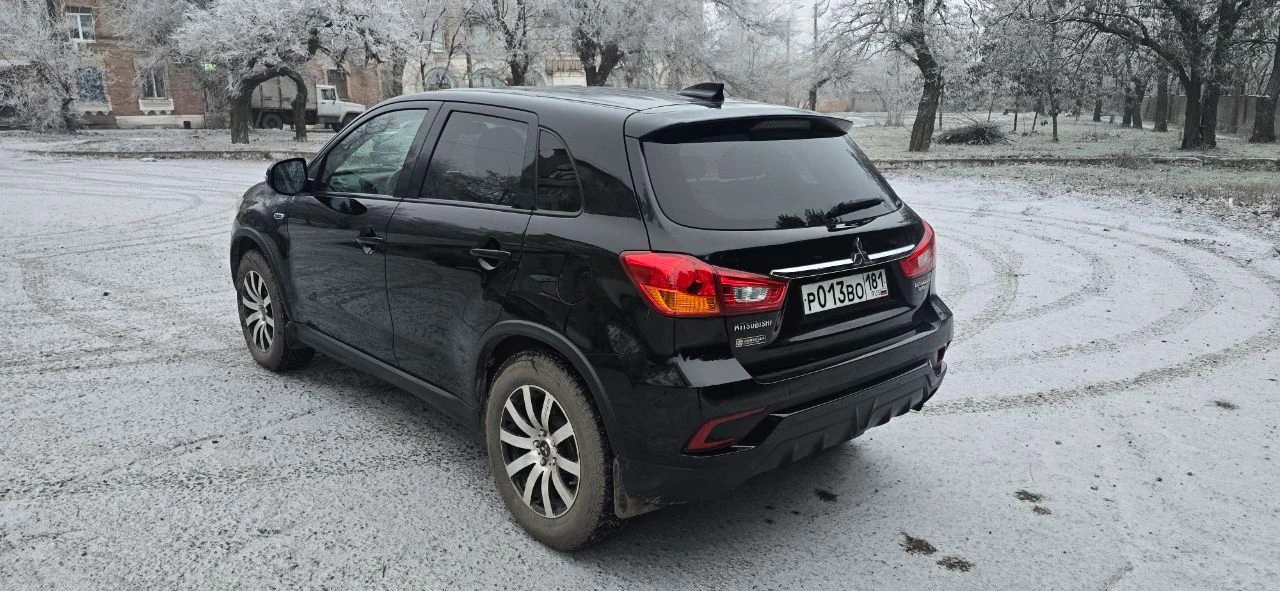 🚘 mitsubishi outlander sport, 2019 2.0 бензин | awd | пробег 48 000 км авто в отличном состоянии, полностью обслужен по регламенту. без вложений — сел и поехал. ✅ новая резина ✅ чистый салон, без запахов ✅ я собственник, авто юридически чистое 📹 видео отправлю по запросу 📍 осмотр: петровское / красный луч 💰 1 850 000 ₽ ❗ возможна продажа в кредит. ❗ возможен обмен на ваше авто. 📞 +7 959 200-51-78 (telegram) - фотография - 6