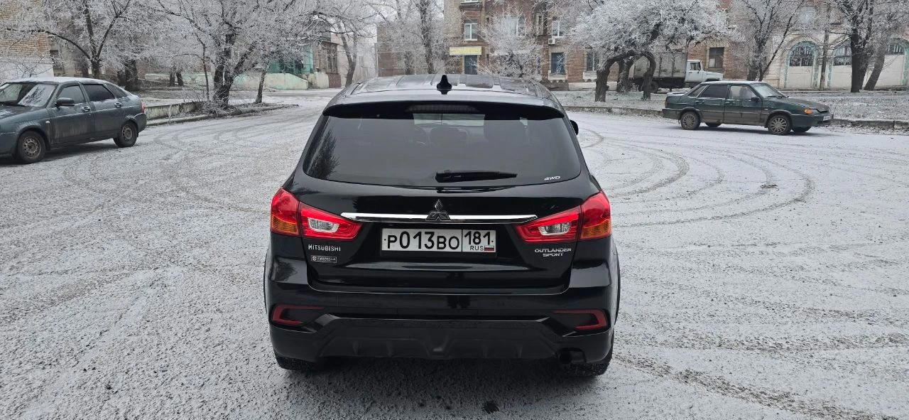 🚘 mitsubishi outlander sport, 2019 2.0 бензин | awd | пробег 48 000 км авто в отличном состоянии, полностью обслужен по регламенту. без вложений — сел и поехал. ✅ новая резина ✅ чистый салон, без запахов ✅ я собственник, авто юридически чистое 📹 видео отправлю по запросу 📍 осмотр: петровское / красный луч 💰 1 850 000 ₽ ❗ возможна продажа в кредит. ❗ возможен обмен на ваше авто. 📞 +7 959 200-51-78 (telegram) - фотография - 5