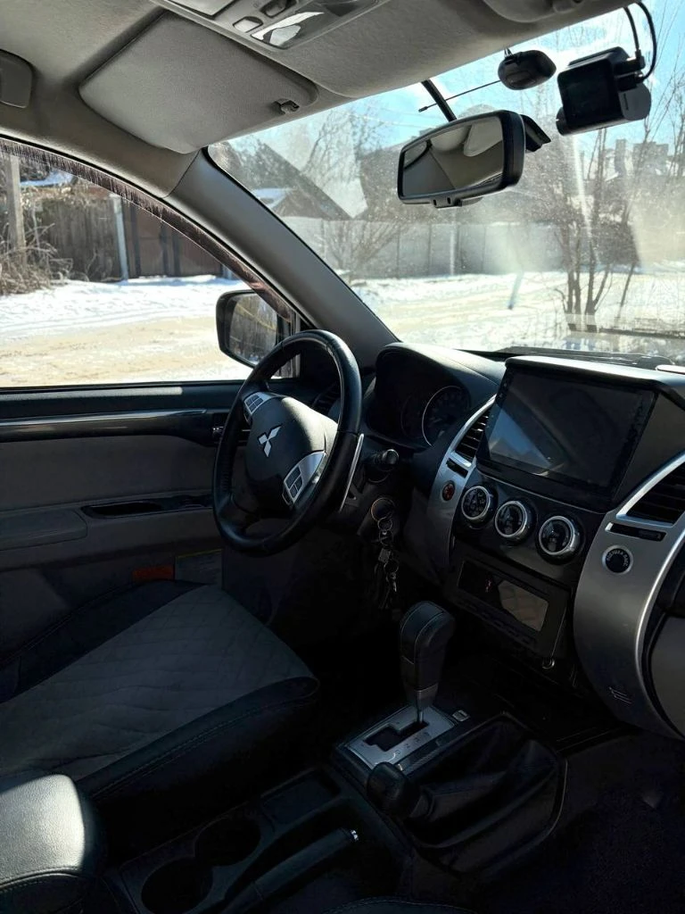 Мицубиси паджеро спорт 2014г. пробег 187000, 2500 дизель, автомат, 2100000 торг, +79493327919 - фотография - 12