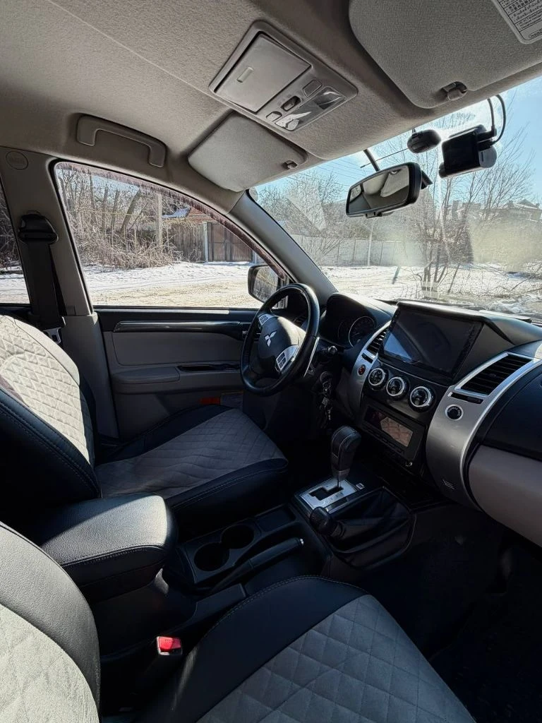 Мицубиси паджеро спорт 2014г. пробег 187000, 2500 дизель, автомат, 2100000 торг, +79493327919 - фотография - 10