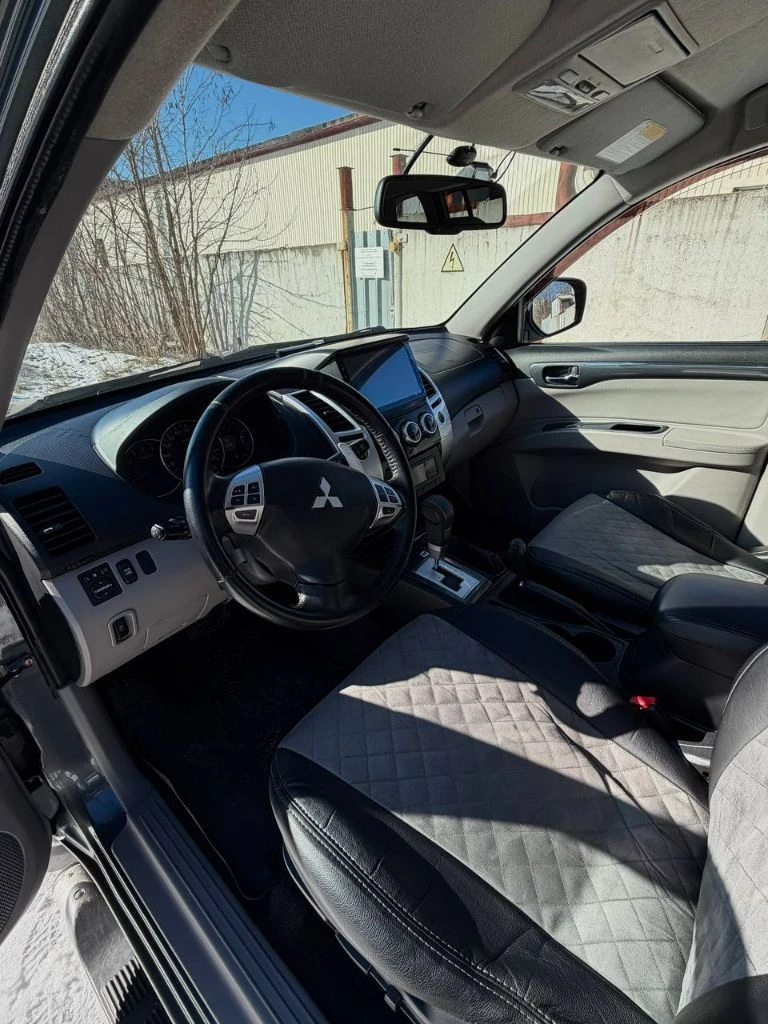 Мицубиси паджеро спорт 2014г. пробег 187000, 2500 дизель, автомат, 2100000 торг, +79493327919 - фотография - 8