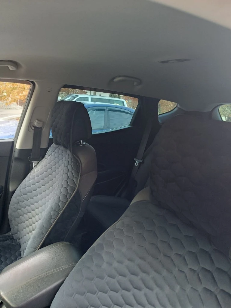 Santa fe год: 2013 тип кпп: механическая пробег: 163 000 машина обслужена. в идеальном состоянии, цвет черный, практически в родном окрасе. двигатель: бензиновый, объем 2.4 л машина в отличном техническом состоянии: нет поломок, все работает исправно. проходила регулярное то, шины новые, салон чистый и ухоженный. вместительный багажник. если заинтересовались, звоните или пишите для подробностей и организации просмотра. фото и видео по запросу. возможен обмен. при оплате наличными уместен хороший торг. регистрация лнр. контактный номер телефона: +79595283753 владимир цена: 1 760 000 - фотография - 15