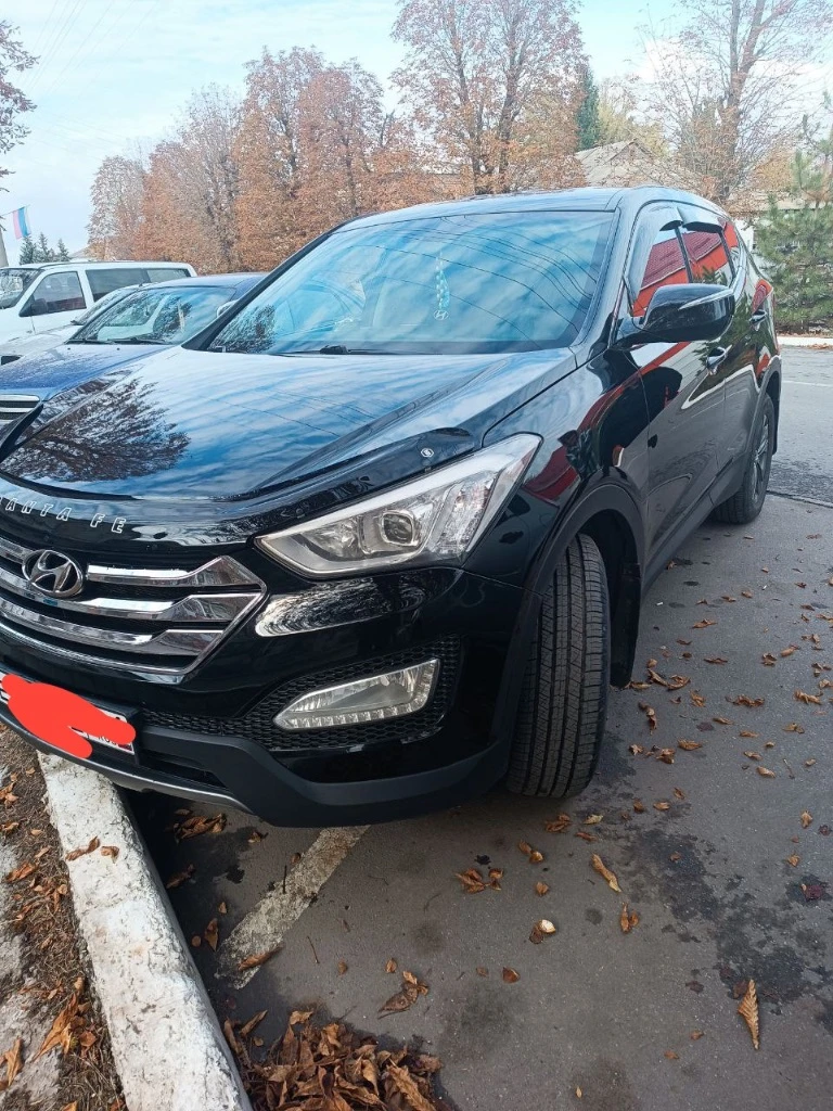 Santa fe год: 2013 тип кпп: механическая пробег: 163 000 машина обслужена. в идеальном состоянии, цвет черный, практически в родном окрасе. двигатель: бензиновый, объем 2.4 л машина в отличном техническом состоянии: нет поломок, все работает исправно. проходила регулярное то, шины новые, салон чистый и ухоженный. вместительный багажник. если заинтересовались, звоните или пишите для подробностей и организации просмотра. фото и видео по запросу. возможен обмен. при оплате наличными уместен хороший торг. регистрация лнр. контактный номер телефона: +79595283753 владимир цена: 1 760 000 - фотография - 2