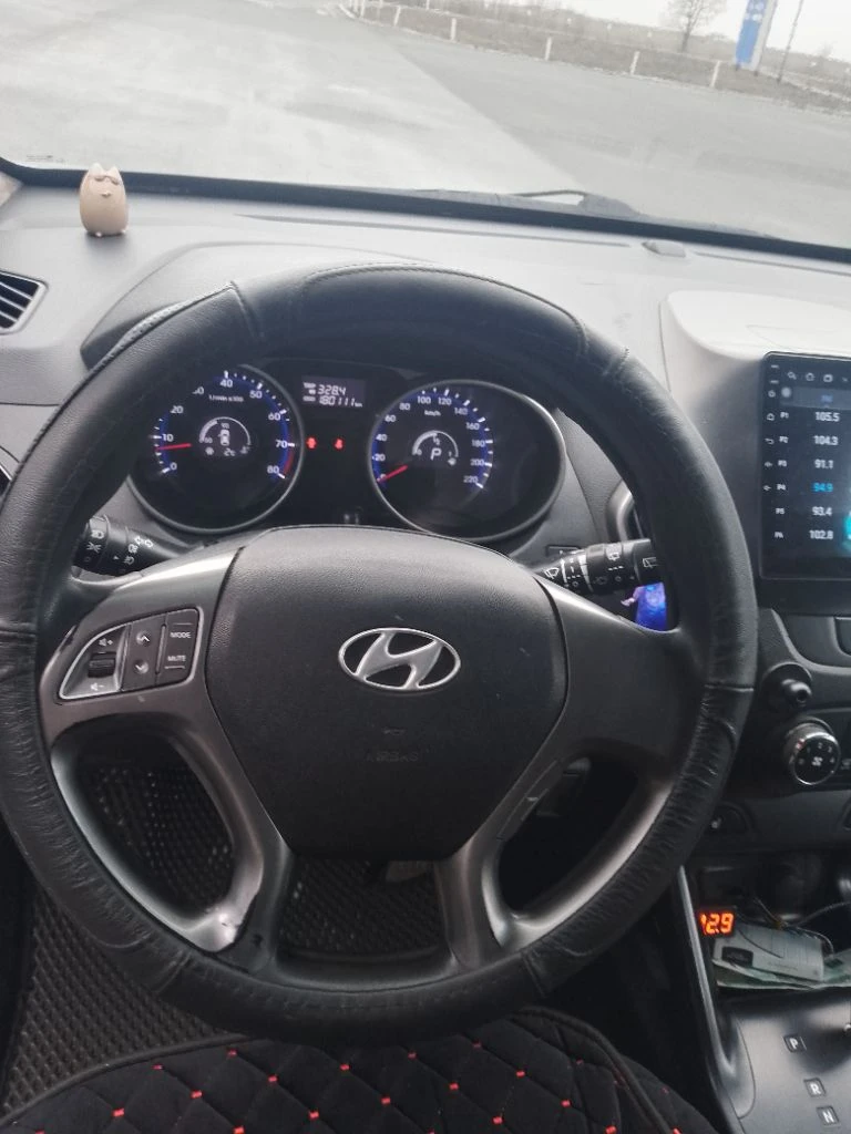 Продам hyundai ix 35 2л. 2014 г. в. , рестайлинг. пробег 180000. газ/бензин вписан в тех. паспорт. собственник. цена 1050000 руб. , без торга. +79493684849 - фотография - 5