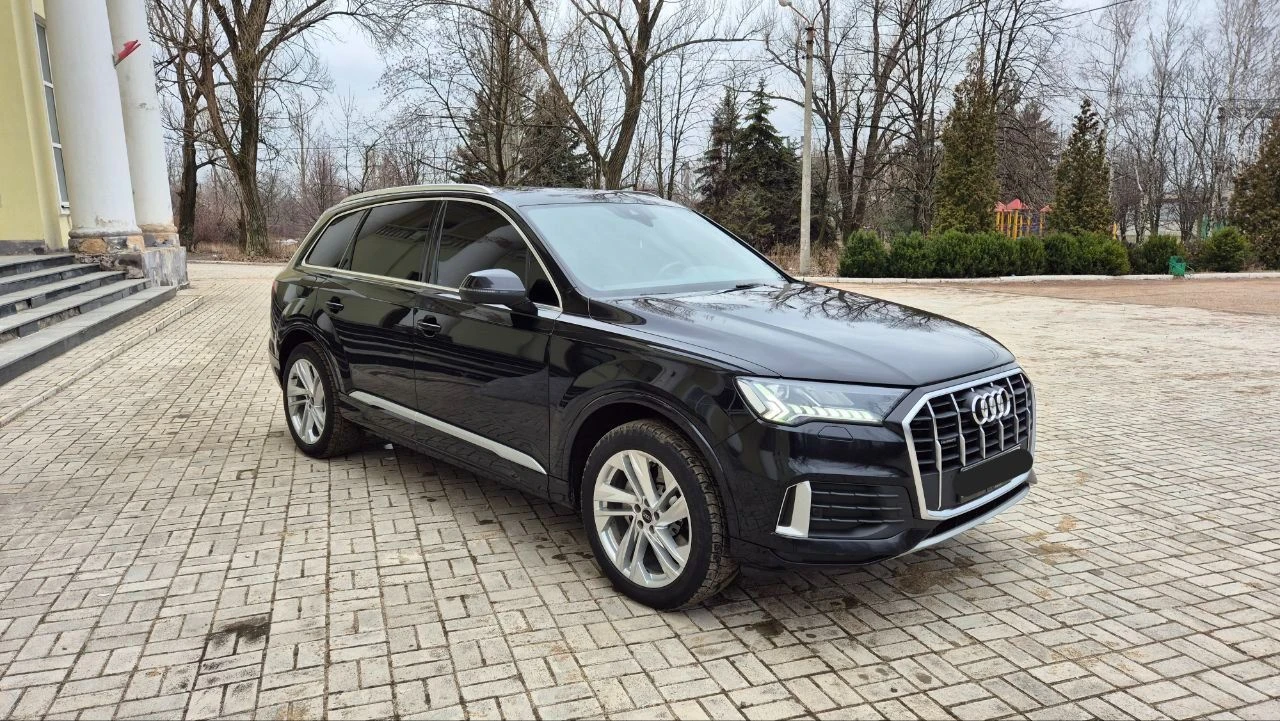 🏎audi q7 (4m рестайлинг) 🫶год выпуска ноябрь 2020 года 😃семиместный, в отличном состоянии, без дтп, весь кузов в оригинальном окрасе. 🤌обслужен полностью, мощность 251 л. с. 🤌бензин 🤌пробег 128.000 🤌документы в порядке. 🤌хорошая комплектация: камера 360° с функцией 3d, панорамная крыша и много другого. 🤑два комплекта резины летние 21, зимние 20. 🤑два ключа. 🫡🤏разумный торг у автомобиля. 💎автомобиль в достойном состоянии. цена - 6🍋 ☎+79498141031 -(+7телеком) 📞telegramm +79498141031 📞telegramm +79496937067 🌀max +79498141031 ☎миранда +79496937067 +79498141031 -(+7телекoм)\телега\мах - фотография - 5