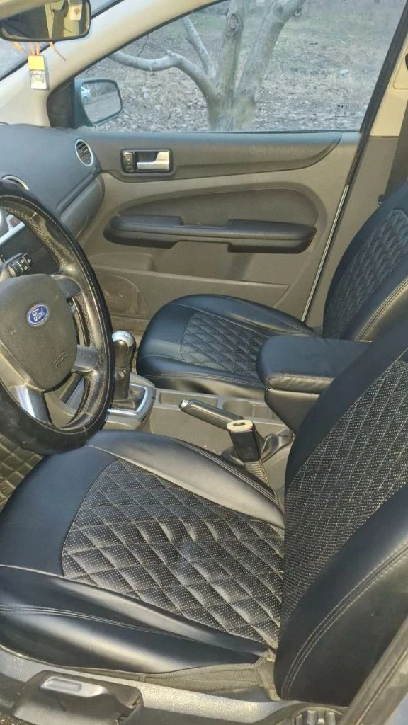 Продается ford focus универсал 2007 года! • объем двигателя: 1.6 • коробка передач: механика • кондиционер • подогрев сидений • цвет: светло-серо-голубой • состояние: хорошее, сел-поехал цена: 450 000 рублей звоните или пишите по номеру +7 949 509 4428 или в директ для получения дополнительной информации и организации просмотра! - фотография - 2