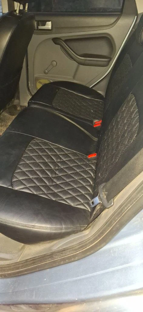 Продается ford focus универсал 2007 года! • объем двигателя: 1.6 • коробка передач: механика • кондиционер • подогрев сидений • цвет: светло-серо-голубой • состояние: хорошее, сел-поехал цена: 450 000 рублей звоните или пишите по номеру +7 949 509 4428 или в директ для получения дополнительной информации и организации просмотра! - фотография - 4