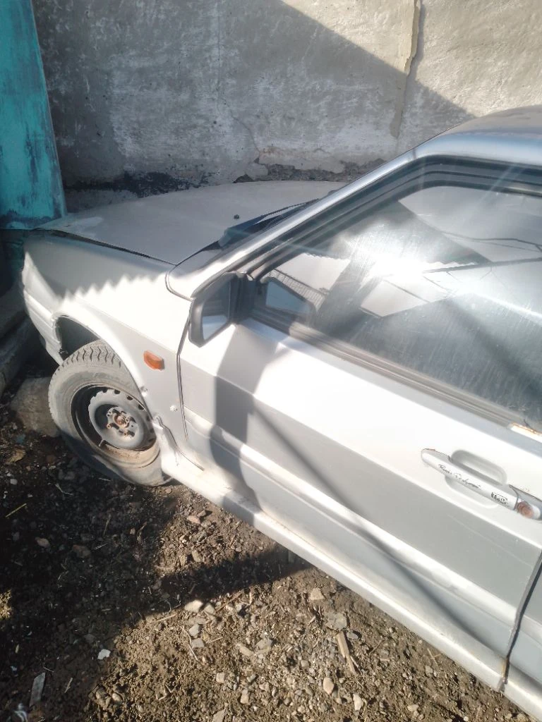 Продам два авто lada ваз 2115 по цене одного. обе на ходу. авто мотор корпка ходовка в порядке. на учете документы на мне. со вторым проблемы с документами не приняли наследство, отдам как донара. быстрым хороший торг. осмотре. г. снежное. тел. +79493918856. цена 340т. руб. - фотография - 2