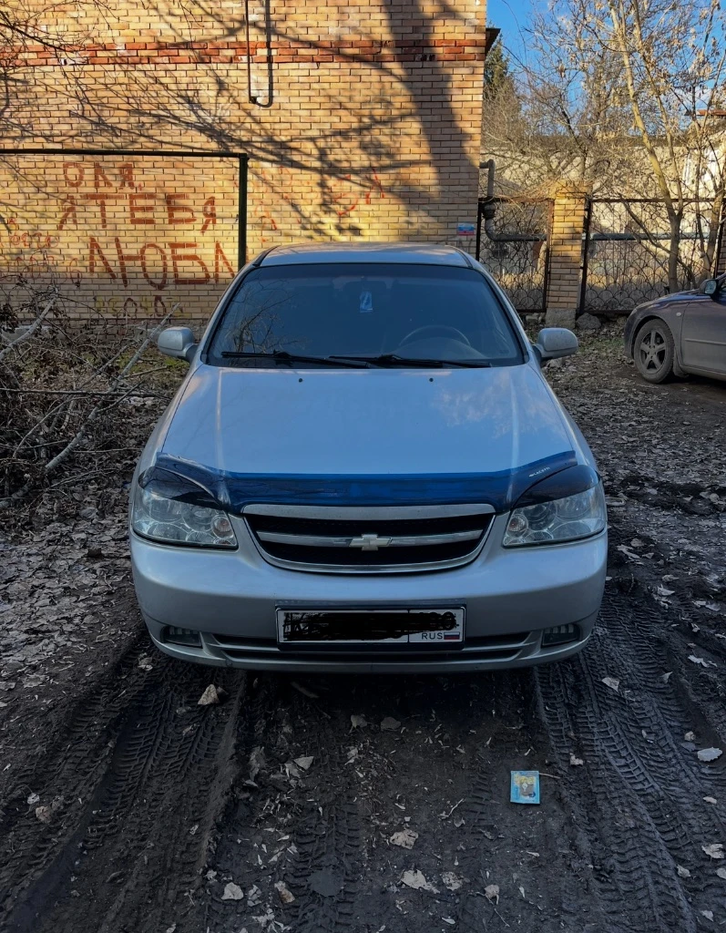 Продам лачетти 2011год. от собственника, цена 330 реальному покупателю торг на бензин. мотор 1.4 шес... - фотография