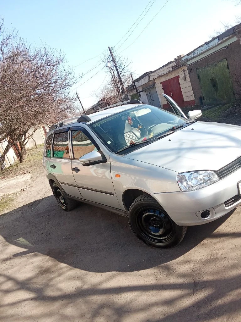 Продам лада калина универсал.2011г. мотор1.6 8-клап. мкпп. пробег 230000.продажа в связи с покупкой нового авто. цена 280000.торг. находится г. торез. тел. +79496279107 тел. +79493259910 - фотография - 4