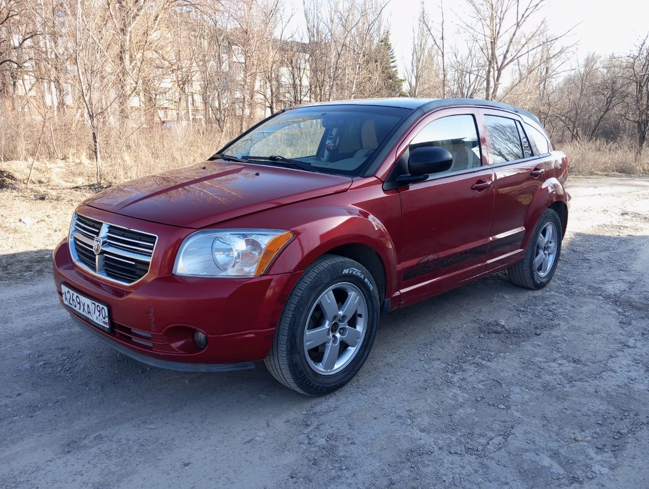 Продам dodge caliber 2007г. 1.8 бензин, кпп-механика, пробег: 230т. в хорошем состоянии на свои года, ну и не новый! двигатель, кпп, подвеска все в норме, на хорошем ходу! по кузову не гнилой не ржавый. abs, airbag, гур, кондиционер, эл/стекла-зеркала, подогрев сидений, ц/замок, магнитола 2 din, камера зад. вида и т. д. салон хороший. документы в порядке: птс, стс, дкп. ц: 550.000р. енакиево. +79493652755. - фотография - 2