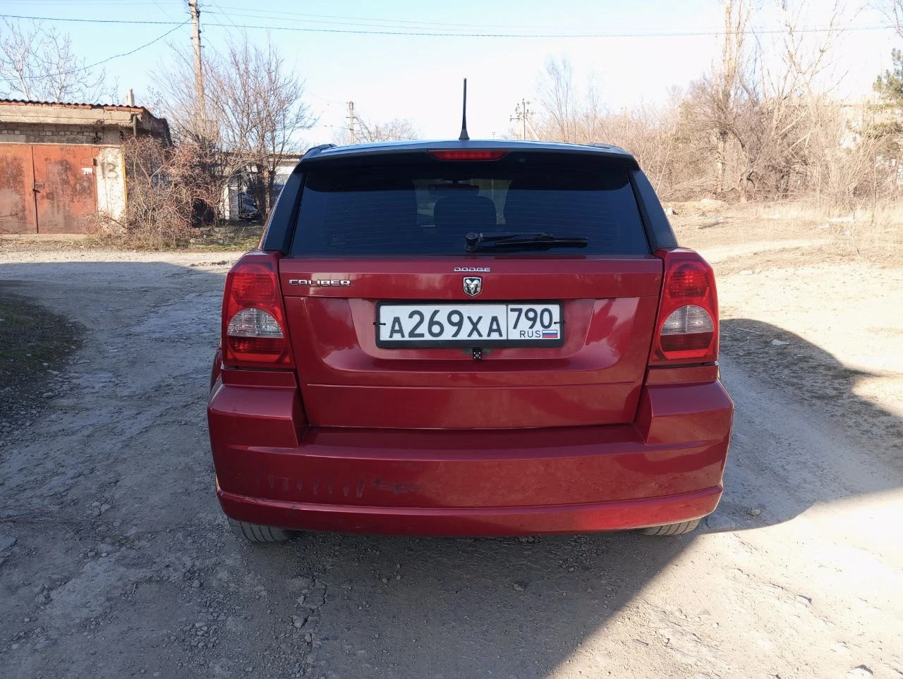 Продам dodge caliber 2007г. 1.8 бензин, кпп-механика, пробег: 230т. в хорошем состоянии на свои года, ну и не новый! двигатель, кпп, подвеска все в норме, на хорошем ходу! по кузову не гнилой не ржавый. abs, airbag, гур, кондиционер, эл/стекла-зеркала, подогрев сидений, ц/замок, магнитола 2 din, камера зад. вида и т. д. салон хороший. документы в порядке: птс, стс, дкп. ц: 550.000р. енакиево. +79493652755. - фотография - 4
