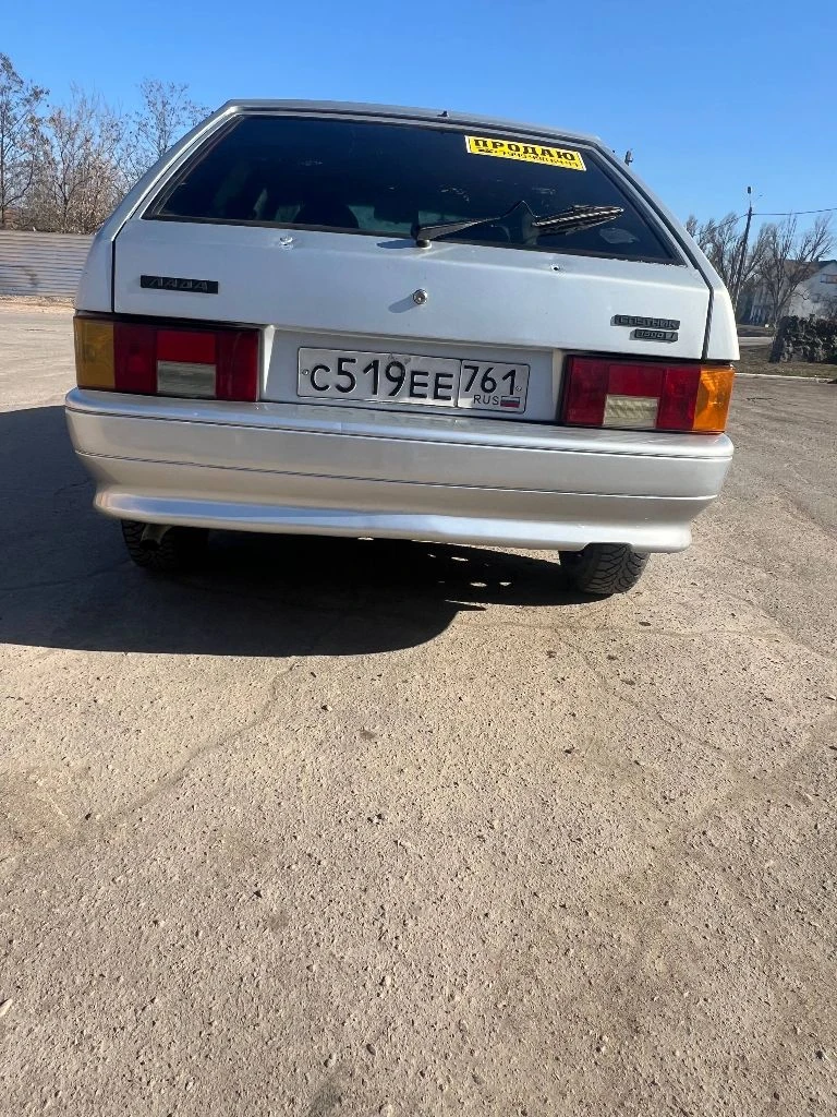 Продам продам ваз 2114 2004г. (чепырка). состояние нормальное сел поехал. машина не труха. мотор тянет бодро, коробка не выбивает не хрустит все четко. много чего зделано и меняно. все что должно работать все работает. есть моменты по лкп не критично машина не новая. машина обслужена новый антифриз, датчики, помпа, ролик грм ремень, масло. новый лобовик!тормоза+вакумник. короче долго перечислять. ручник работает. резина хорошая зима шипованая. на лето скину. передние электро подъёмники. не плохая музыка+саб. магнитола норм. бортовой компьютер! хочу 230₽ реальному покупателю торг при виде денег!!! я не хозяин связь есть. стс, птс, дкп. без штрафов, запретов, арестов и т. д и т. п. местоположение город харцызск цена 230.000 тыс. руб+торг остальные вопросы по телефону либо же по телеграмму связь телеграмм @kamazist53229 сотовый +79494906447 - фотография - 4