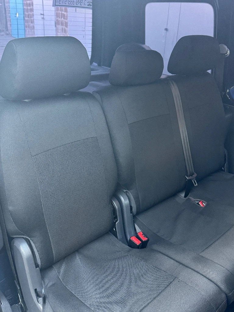 Продаётся volkswagen caddy короткая база 5 мест. двигатель 1,2 турбо (очень экономичный, расход 7л/100 траса, +1 литра город), механическая коробка передач, состояние идеальное. кондиционер подогрев передних сидений, магнитола, камера заднего вида комплект зимней шипованной резины на штампованных дисках. покупалась в донецке в автосалоне у официального дилера. машина стоит в гараже. то каждых 10.000, на расходинках не экономил, сервисная книжка, в наличии два комплекта ключей все доп вопросы по телефону, возможен торг машина реально в идеальном состояние за которую не стыдно. - фотография - 9