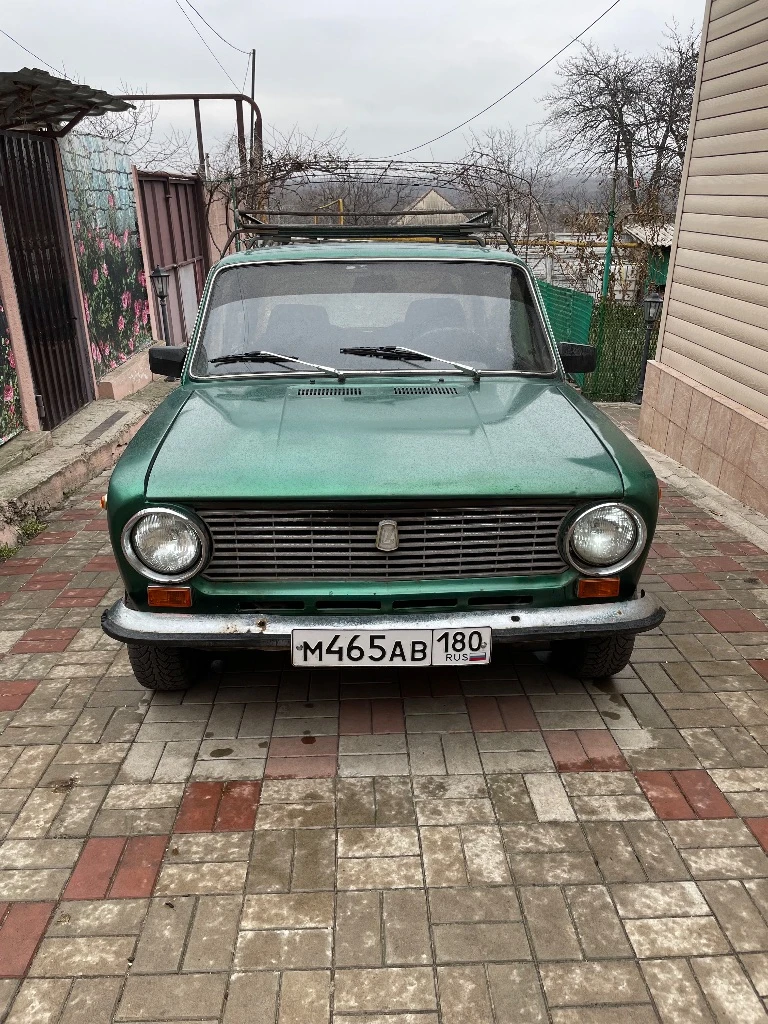 Продам ваз 2101.мотор без нареканий. коробка не воет, не выбивает. дно, пороги без дыр и ржавчины. с... - фотография