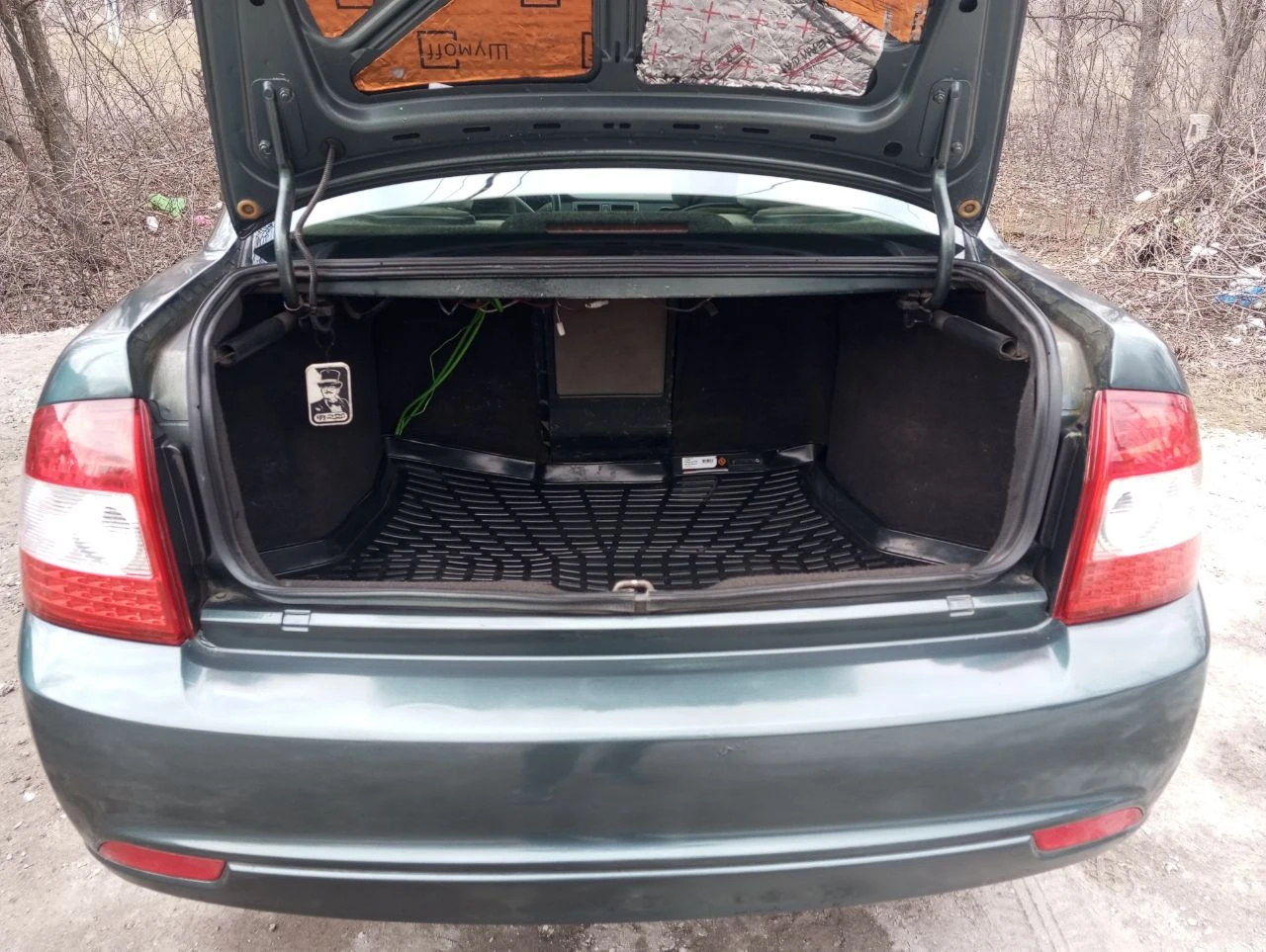 Продам lada priora 2008г. 1.6 бензин, пробег: 250т. в хорошем состоянии, не бита, стекла в родне. дно, стаканы все целое (обработаное). двигатель, кпп, отлично, подвеска вся перебрана, сел и поехал! эур, airbag, abs, эл/стекла-зеркала, хорошая музыка, ц/замок. местный учет, документы в порядке. ц: 300.000р. торг! енакиево. +79493652755. - фотография - 6