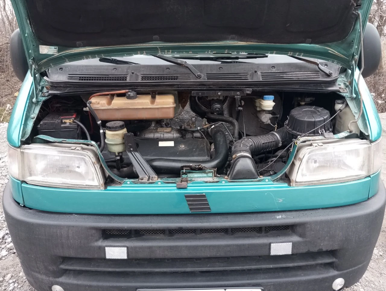 Продам семейного красавца буса fiat dukato 2000г. грузовой. 2.8 tdi ( пушка). авто местное, не пригон. в хорошем состоянии, делался для себя! на хорошем ходу, стоит без дела. новая резина, акб. гур, магнитола. документы в порядке, местный учет! ц: 580.000р. енакиево. +79493652755. - фотография - 9